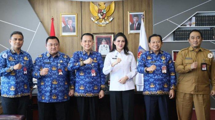 Foto : Gub Maluku Utara, Berkunjung ke Ditjen Keuangan Daerah
