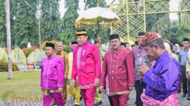 Foto : Prosesi Adat Mopotilolo Gubernur Gorontalo di Kabupaten Boalemo