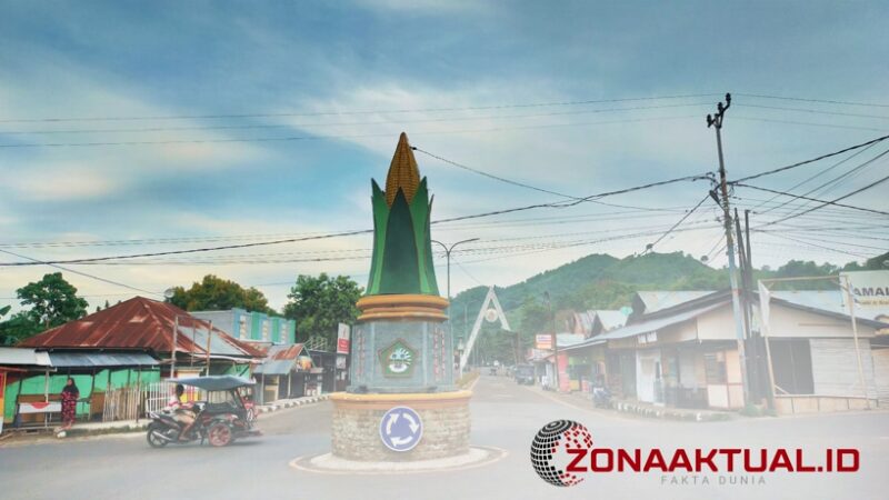 Foto - Pemandangan Langit Kabupaten Boalemo terlihat tugu jagung dan Jembatan HM. Soeharto 