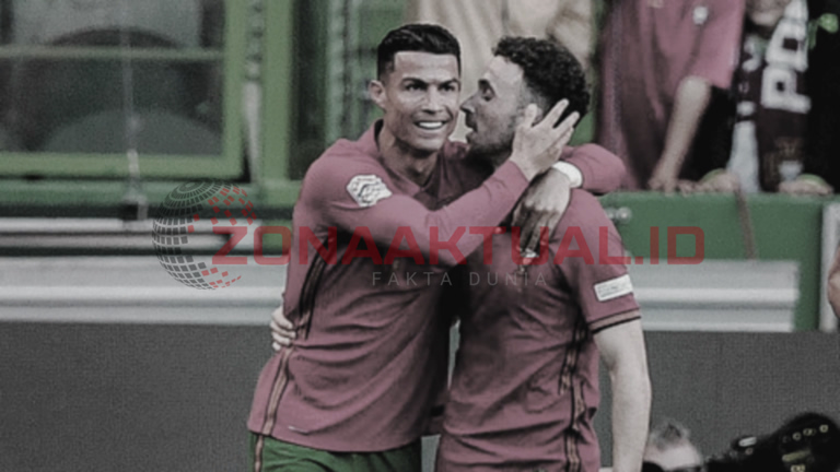 Foto : Cristiano Ronaldo dan Mendiang Diogo Jota