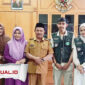 Foto : Mahasiswa KKN UNG bersama Sekda Boalemo dan Kepala Dinas Kesehatan Kabupaten Boalemo