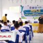Foto : Puskesmas Berlian Isi Materi Kesehatan di MPLS SMKN 2 Paguyaman