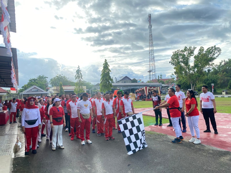 Foto : Giat Jalan Sehat Polres Boalemo