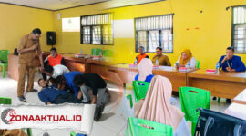 Foto : Mahasiswa KKD UMGo Kolaborasi dengan BPBD Boalemo Gelar Simulasi Penanganan Bencana di Desa Mohungo