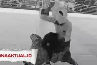 Foto : Tangkapan Layar dari video viral dua siswi Gorontalo berkelahi