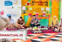 Foto : Plt Kasie Humas Polres Boalemo, IPDA Oyong Abas Sampaikan Pesan Iman dan Kamtibmas di Majelis Taklim Puskesmas Pangi