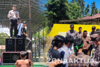 Foto : Massa AMMPB lakukan demo Kejari, Tuntut Keadilan Dugaan Korupsi Dewan