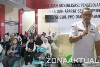 Foto : Wakil Bupati Boalemo, Lahmudin Hambali, saat memberikan pembinaan kepada seluruh Kepala Desa dan Bendahara Desa se-Kabupaten Boalemo di Aula Dinas Sosial dan PMD, Rabu (8/10/2025).