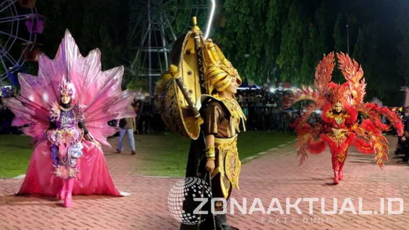 Foto : Parade 9 Etnis di Boalemo