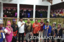 Foto : Suku bajo di Sulawesi, bersama Bupati Boalemo, Menteri Kebudayaan RI, Wakil Bupati Boalemo dan Sekretaris Daerah Provinsi Gorontalo 