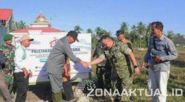Foto : Bupati Boalemo Rum Pagau letakan Batu pertama untuk koperasi merah putih 