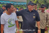 Foto : Anggota DPRD RI Rahmat Gobel dan Kepala Dinas Pertanian Boalemo Faisal Hurudji