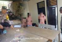 Foto : Polsek Tilamuta bersama Satuan Polisi Pamong Praja (Satpol PP) Kabupaten Boalemo melaksanakan kegiatan cipta kondisi dan razia terhadap siswa yang berkeliaran di luar sekolah, Kamis (6/11/2025).