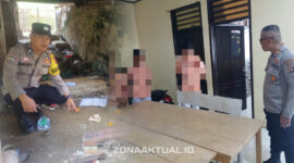 Foto : Polsek Tilamuta bersama Satuan Polisi Pamong Praja (Satpol PP) Kabupaten Boalemo melaksanakan kegiatan cipta kondisi dan razia terhadap siswa yang berkeliaran di luar sekolah, Kamis (6/11/2025).