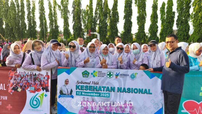 Foto : seluruh tenaga kerja UPTD Puskesmas Berlian 